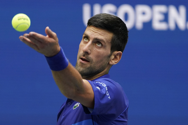 Djokovic extends unbeaten streak, Auger-Aliassime, Medvedev sail