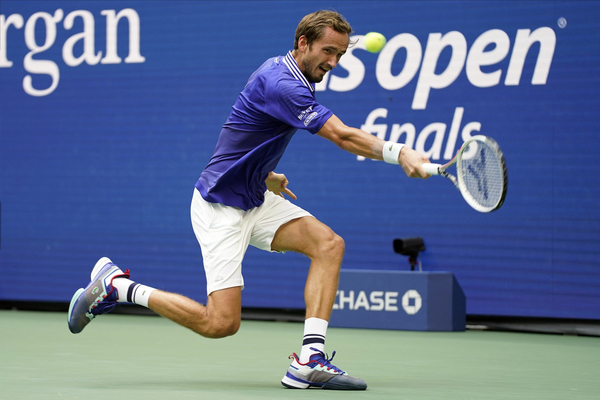 Em nova final contra Medvedev, Djokovic pode alcançar Margaret Court