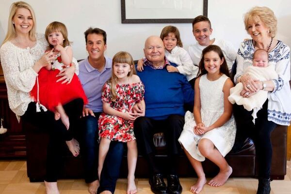 Bert and Patti Newton surrounded by their family.